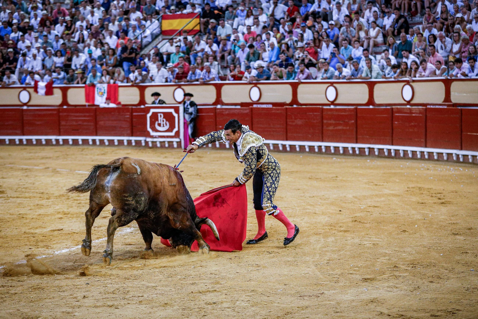 Imágenes de la corrida de toros en El Puerto: Manzanares, Roca Rey y Pablo Aguado