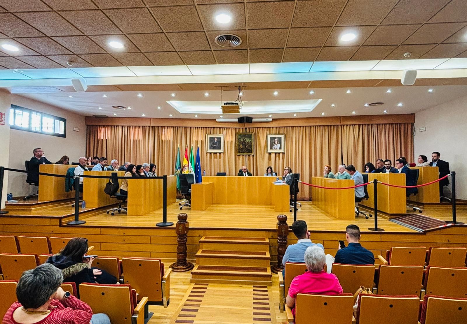 Imagen del pleno ordinario del mes de febrero de Vélez-Málaga