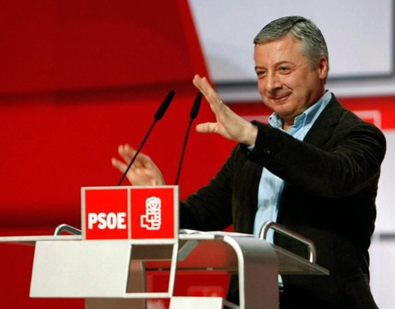 Blanco advierte que el sucesor de Zapatero pasaría por unas primarias