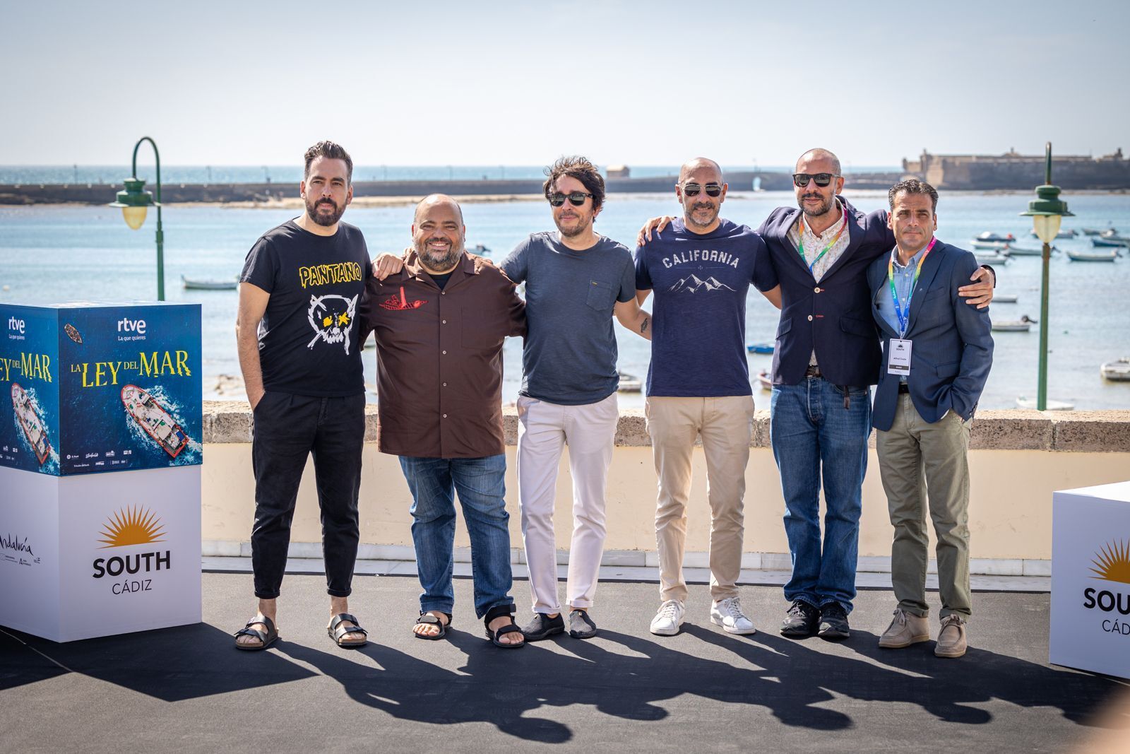 Photocall de Petra Martínez y actores de la serie 'La ley del mar' en La Caleta