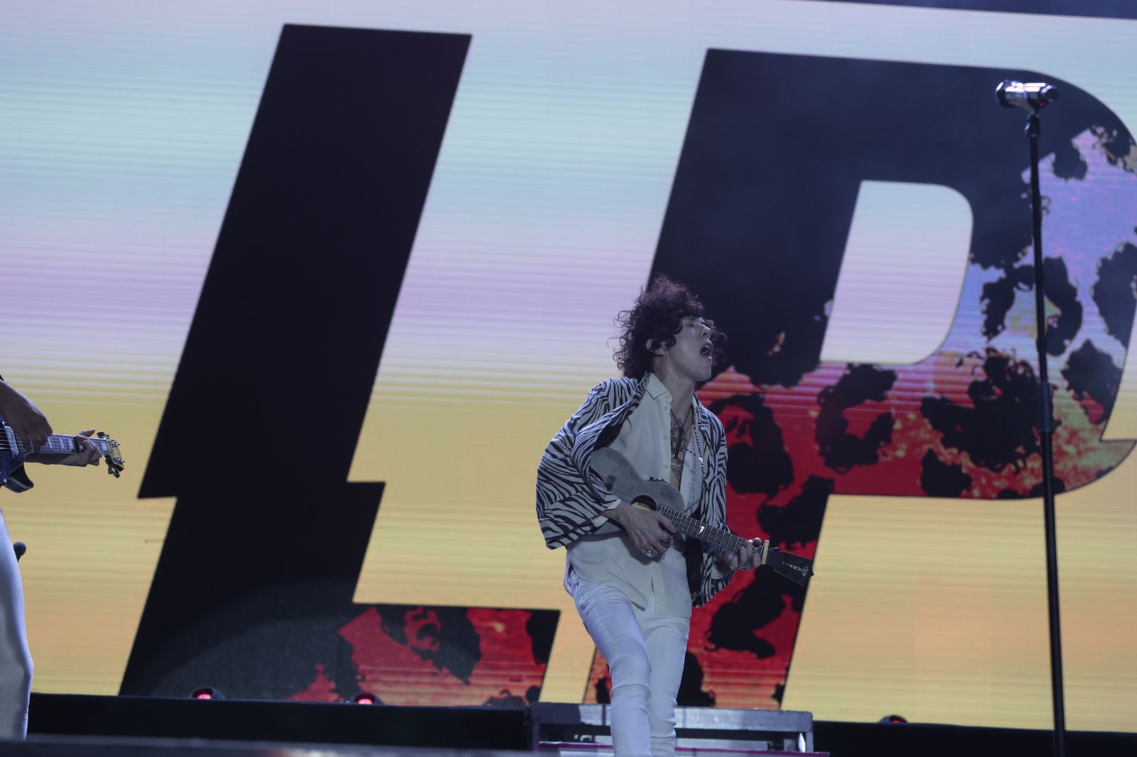 Concierto de LP en el Icónica Sevilla Fest