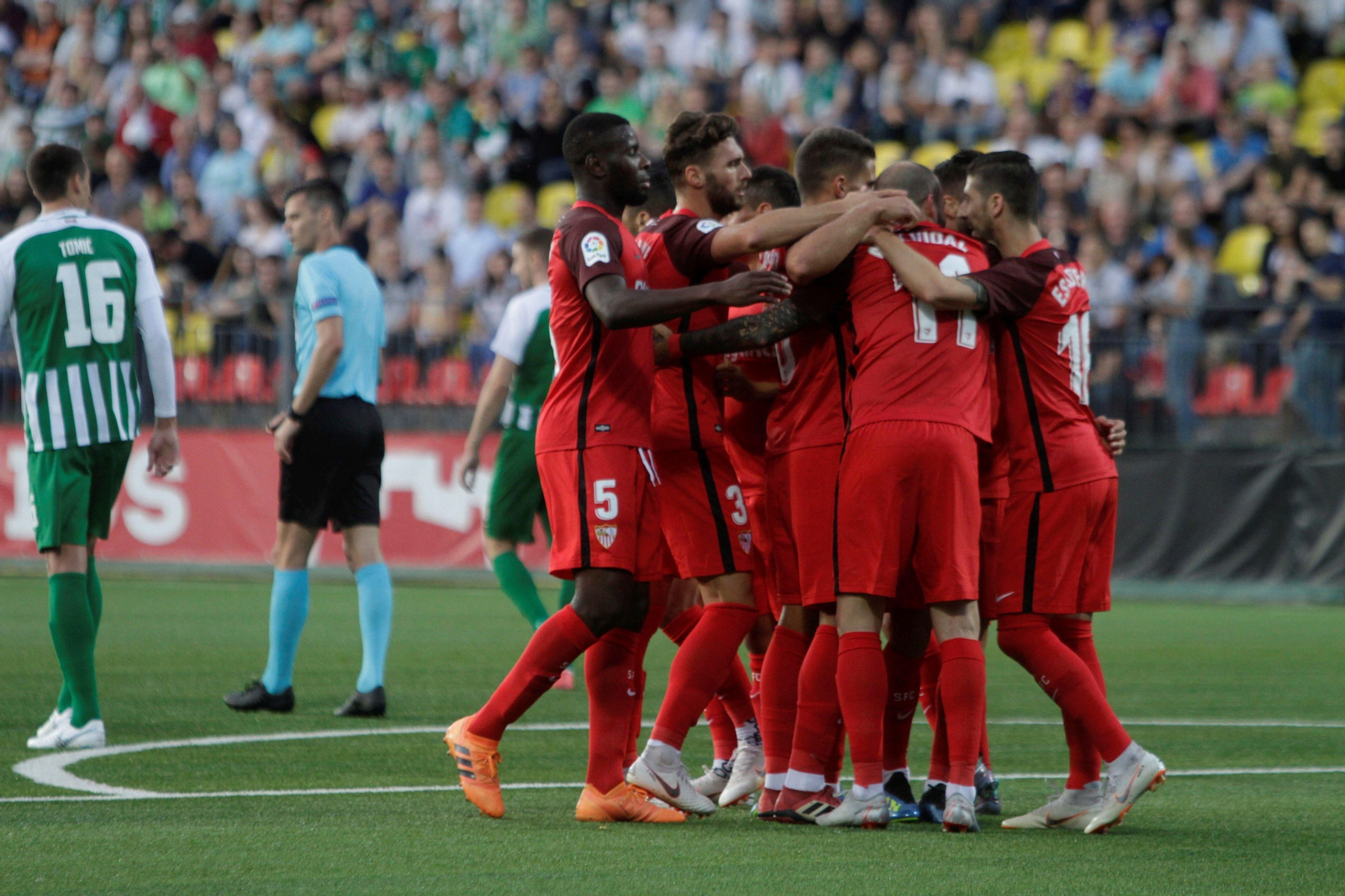 Las imágenes del Zalgiris-Sevilla de Europa League