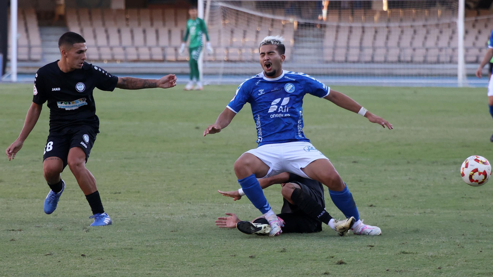 Imágenes del partido entre Xerez DFC y Juventud Torremolinos en Chapín