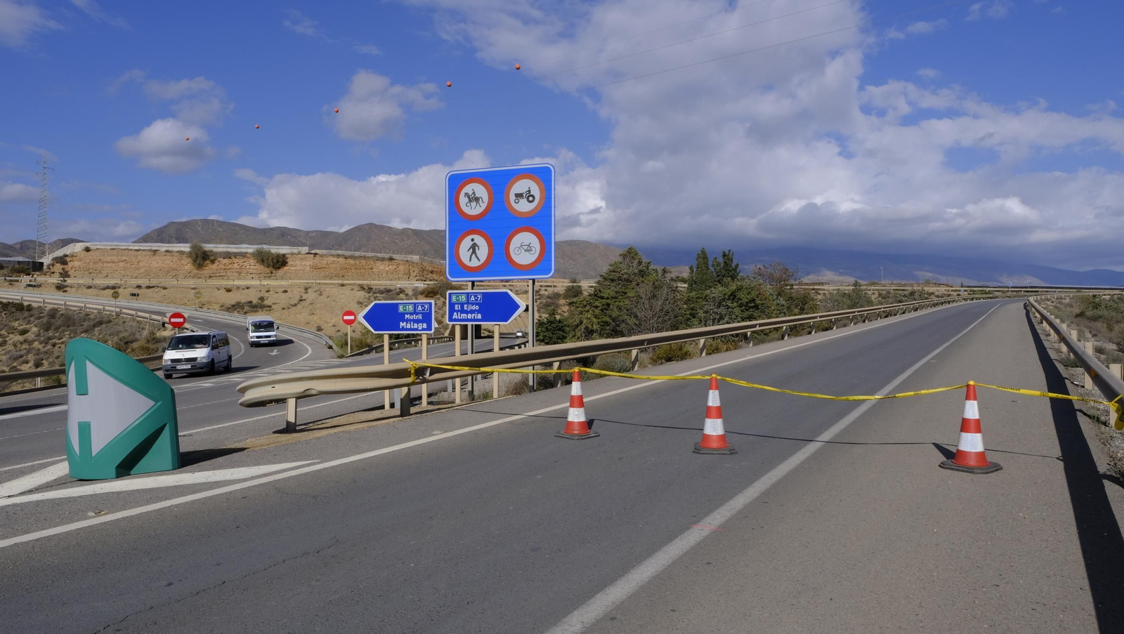 Reparación de los daños por la dana en la Autovía del Mediterráneo, en imágenes