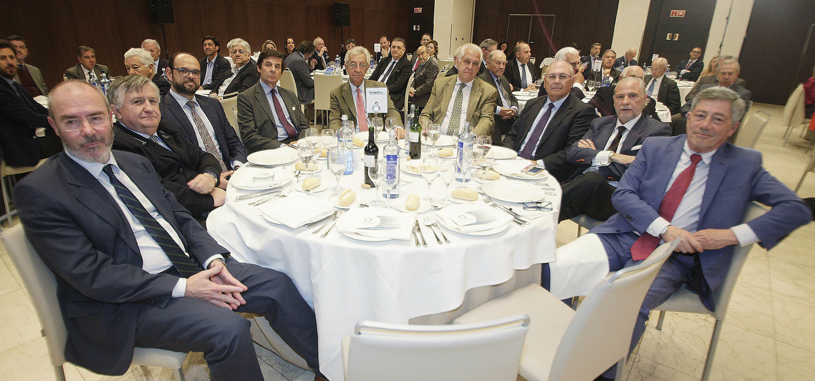 Manuel Clavero, Carlos Molina, José Antonio Matz, Manuel Laffón, Fernando Ibáñez, Jacinto León, Antonio de la Vega, Leonardo Rodríguez de la Borbolla y Rafael Salgueiro.