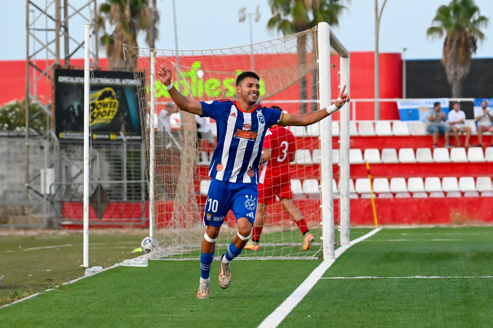 Imágenes del Racing-Xerez CD del XLIX Trofeo Ciudad de El Puerto