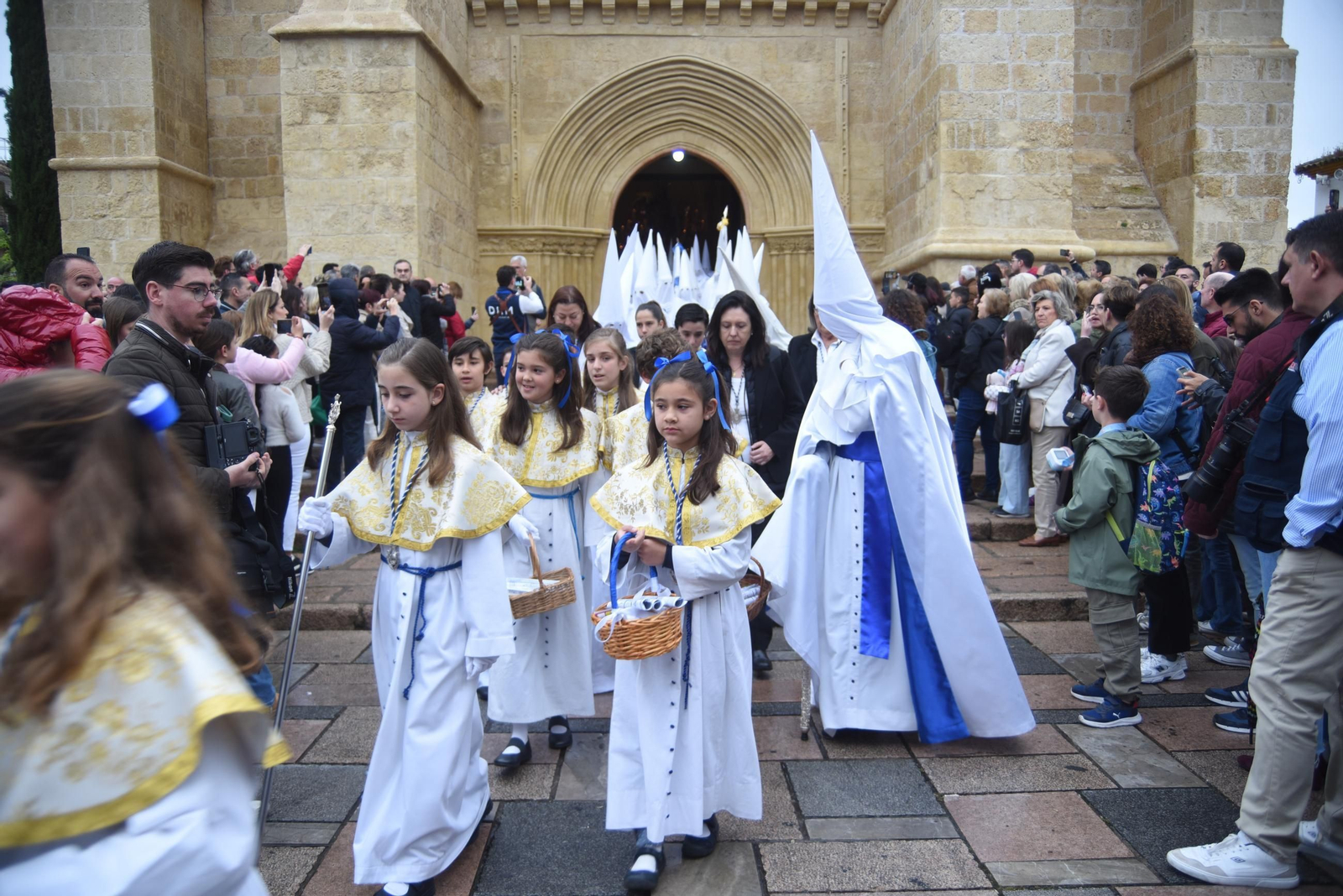La procesión del Resucitado de Córdoba, en imágenes
