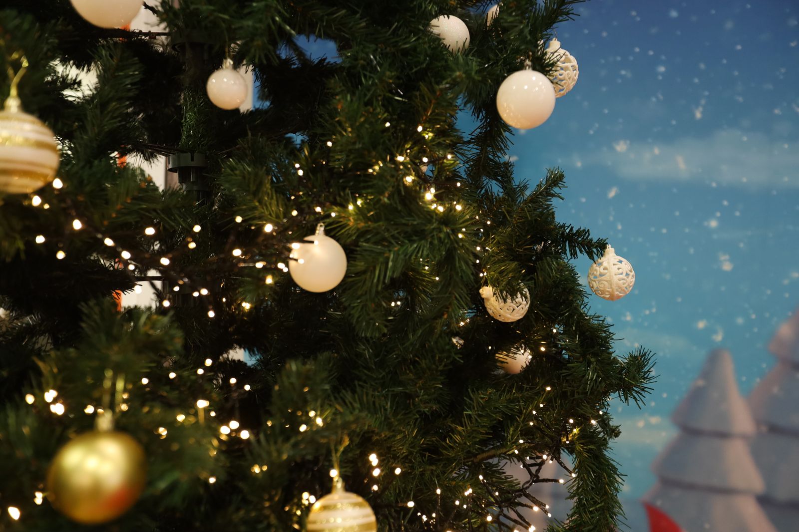 Inauguración Fábrica de los Deseos Navideños en Nervión Plaza