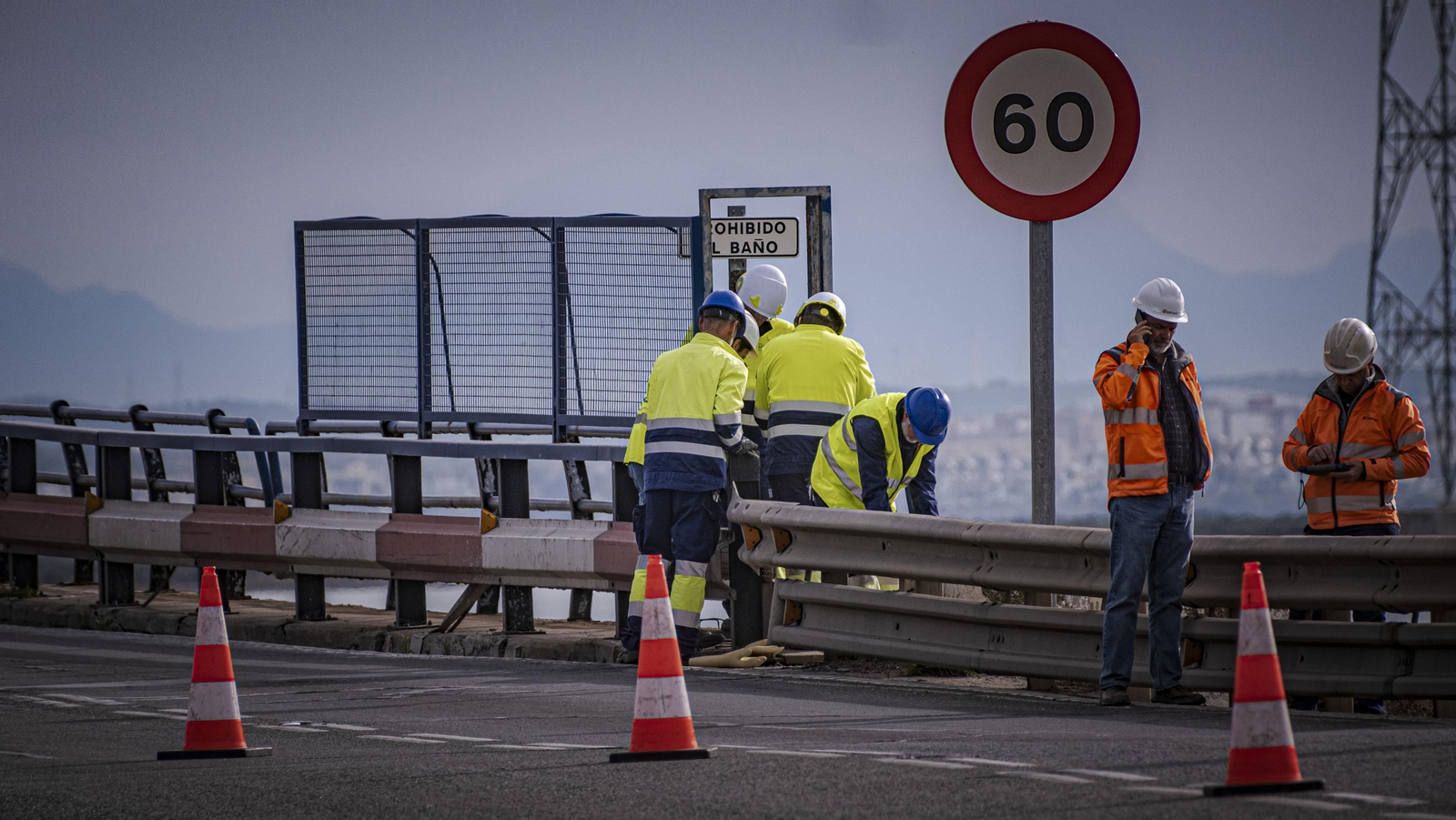 Primera mañana con el Puente Carranza cortado por obras