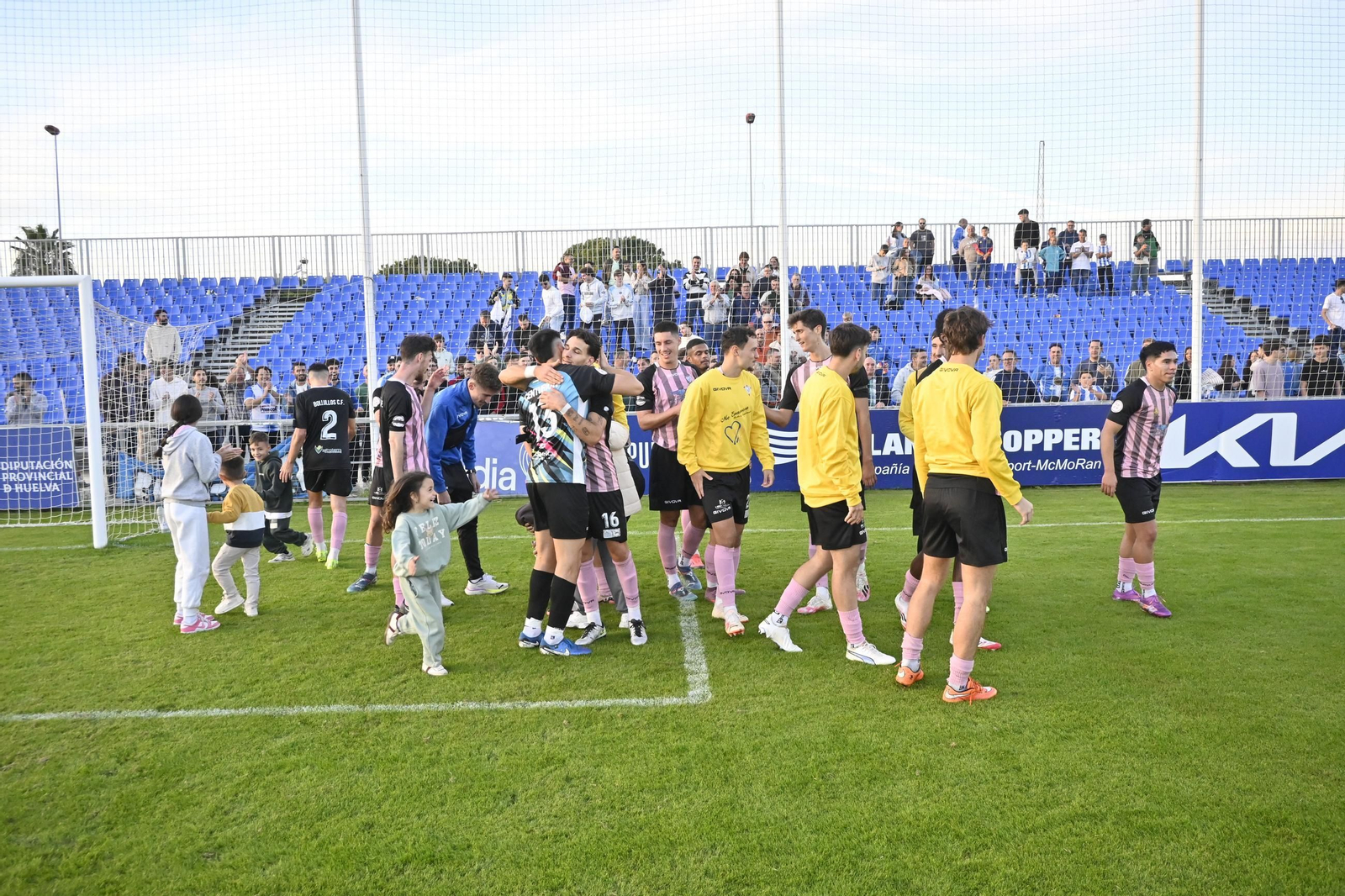 Las mejores imágenes del Atlético Onubense - Bollullos