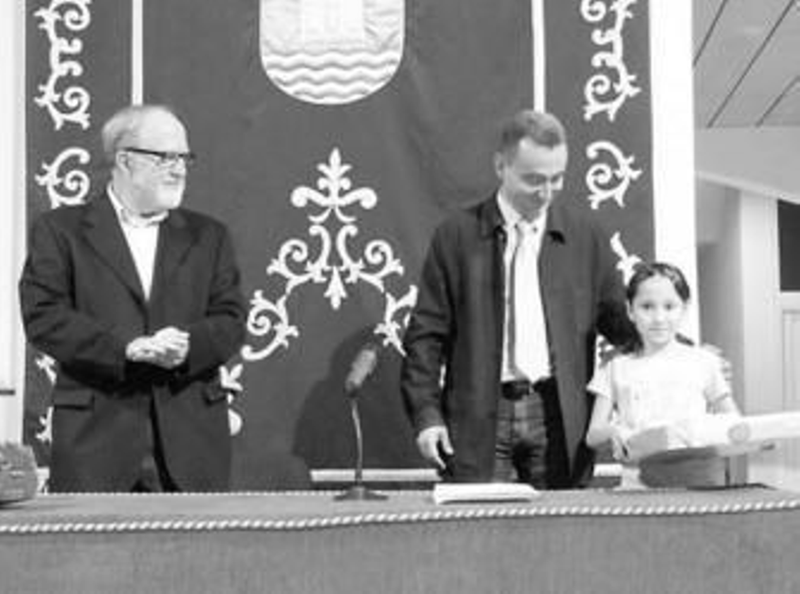 Miguel Ángel Blanco acompañado del concejal de Cultura, Gerardo Palmero.