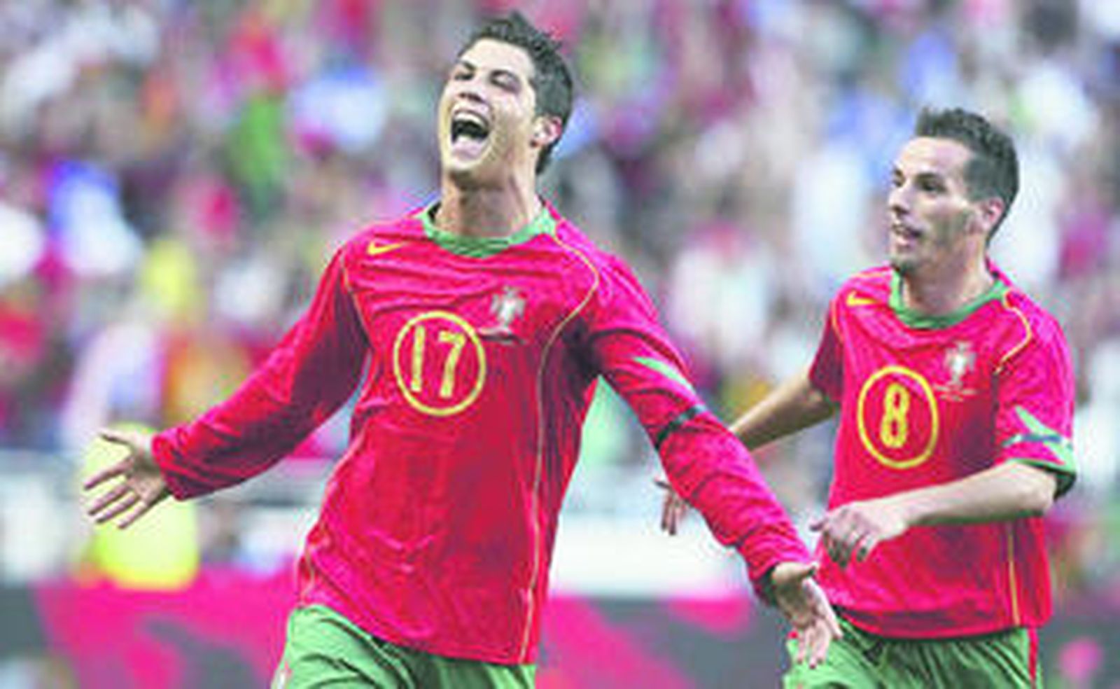 El futbolista, con el Balón de Oro.