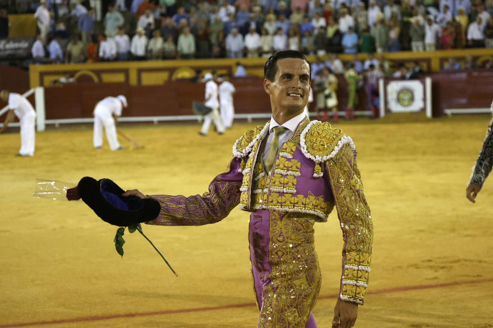 Fotos de Perera, Luque y Galván con toros de Fuente Ymbro en la primera corrida de la Feria de Algeciras 2025
