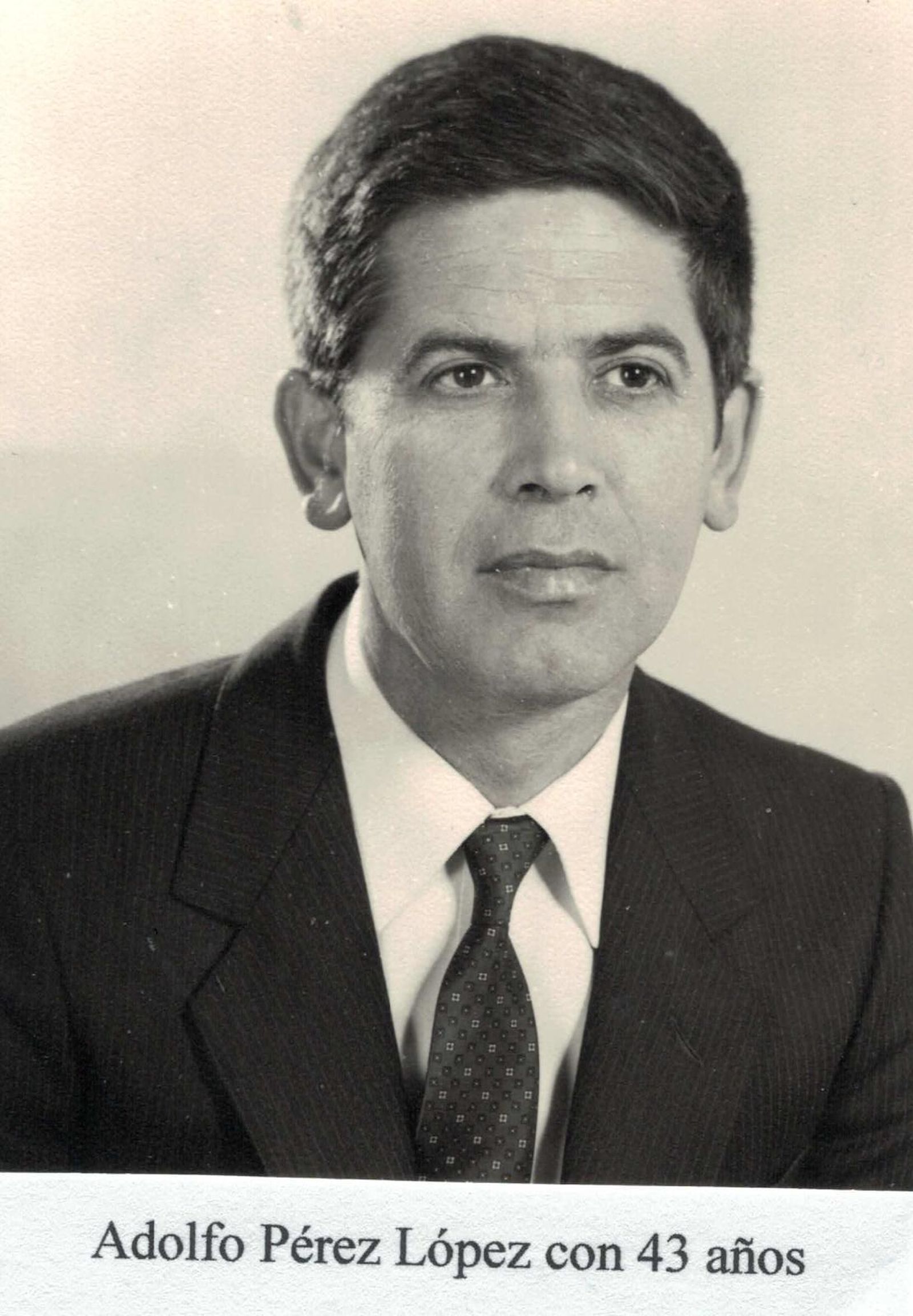 Adolfo Pérez en el año 1983, cuando era alcalde de Garrucha.
