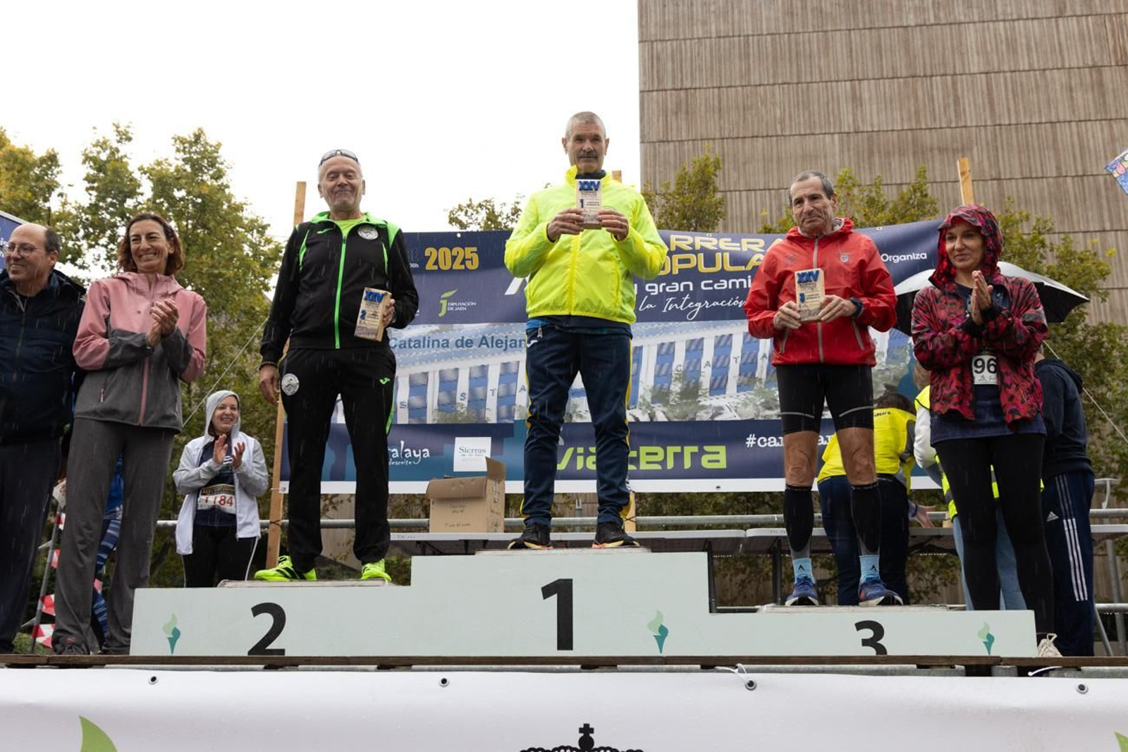 Atletismo por la paz y la integración en la XXV Carrera y Caminata del IES Santa Catalina de Alejandría (II)