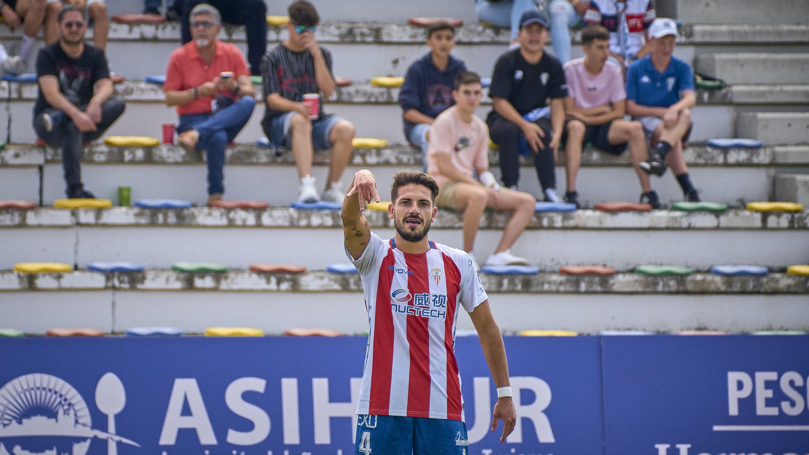 Las fotos de la victoria del Algeciras en San Fernando