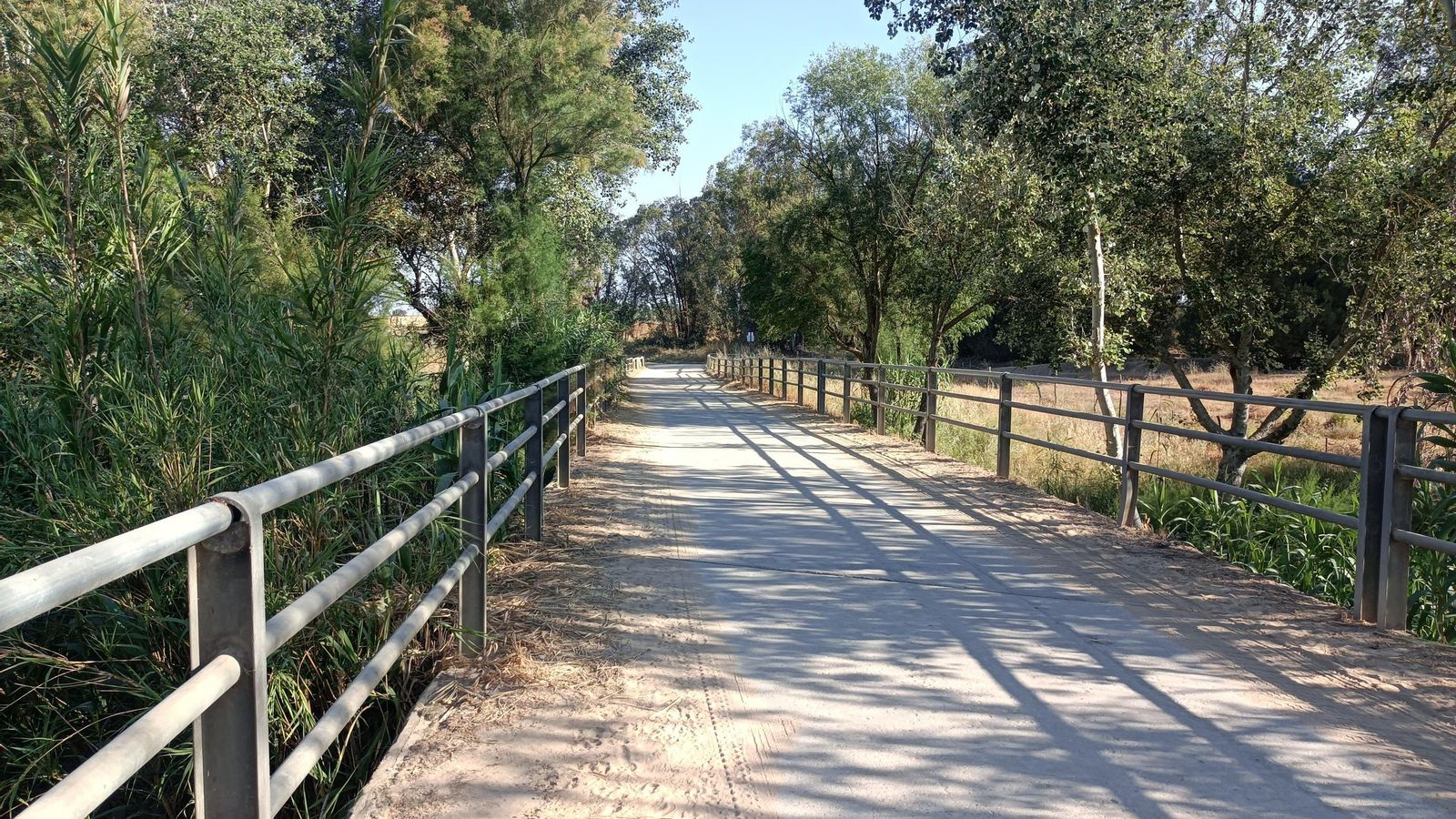 Cruzando el Arroyo de Santa María.
