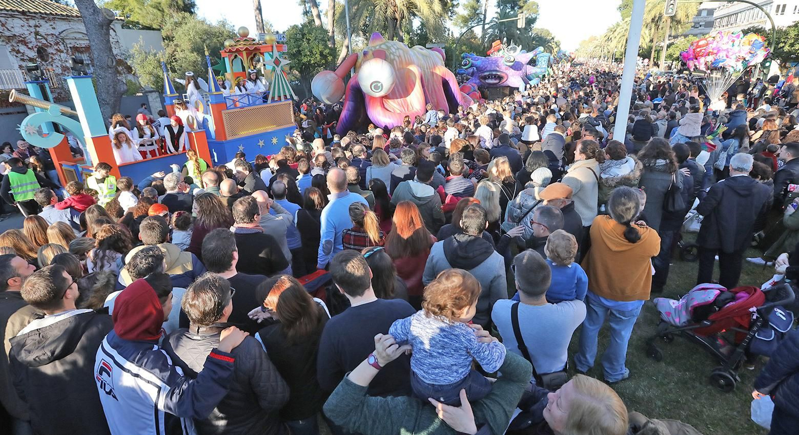 Imágenes de la cabalgata de Reyes Magos 2019 en Jerez