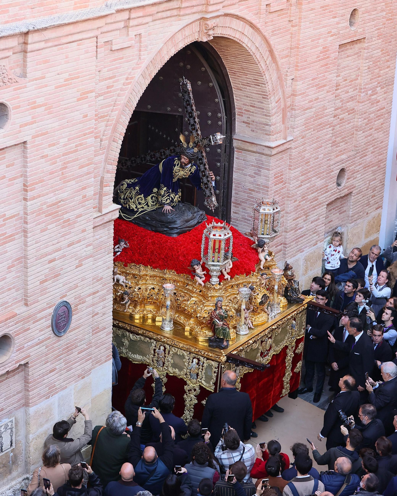 Las fotos de la salida extraordinaria de Nuestro Padre Jesús de las Penas