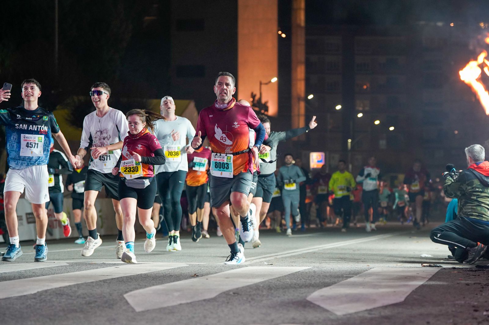 En imágenes: búscate en tu llegada a meta de la Carrera de San Antón 2026 (11)