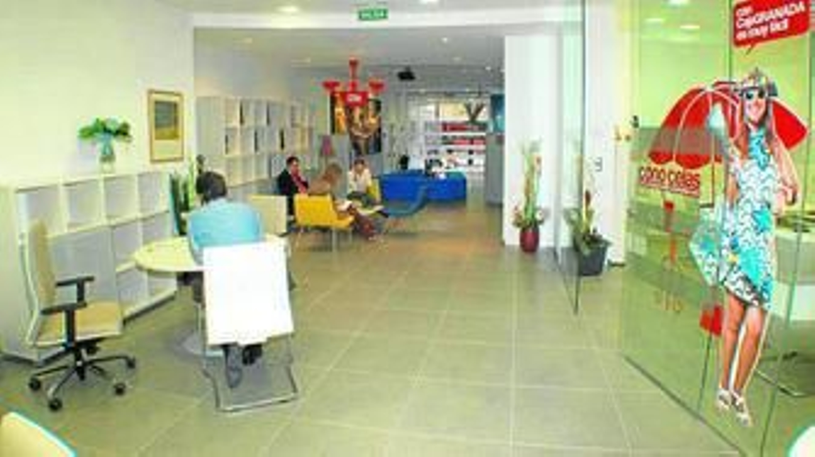 El centro puesto en marcha por CajaGranada.