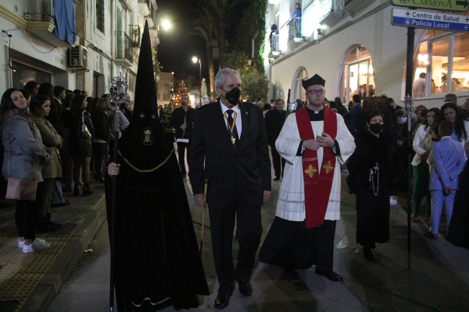 La procesión del Santo Entierro en Vera, en imágenes