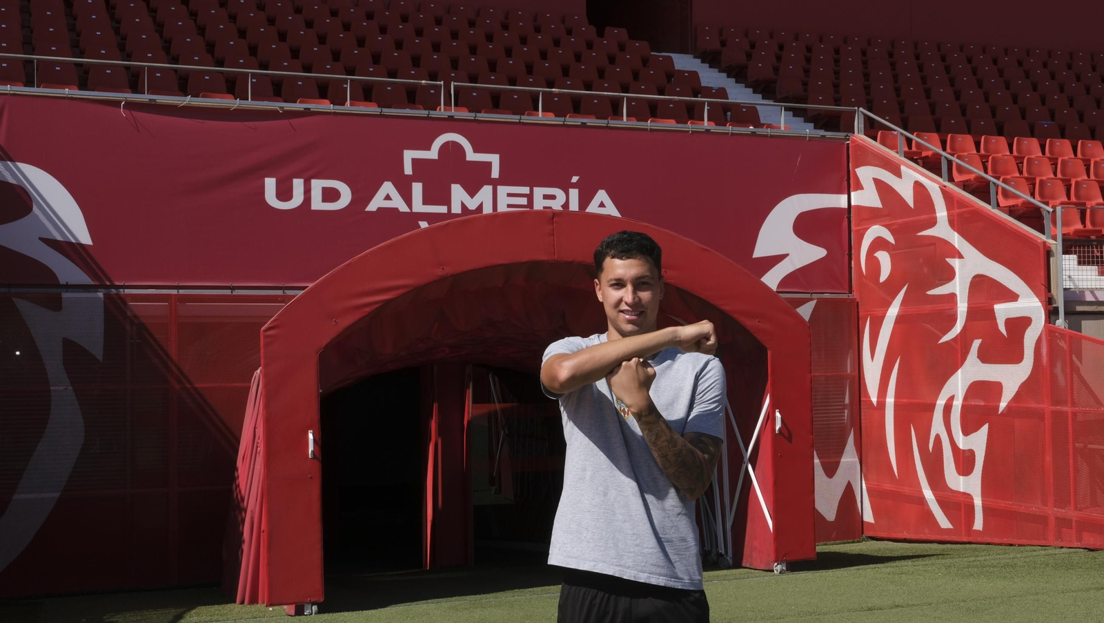 Thalys forma la 'T' de su inicial para celebrar sus goles como recuerdo al equipo de su barrio