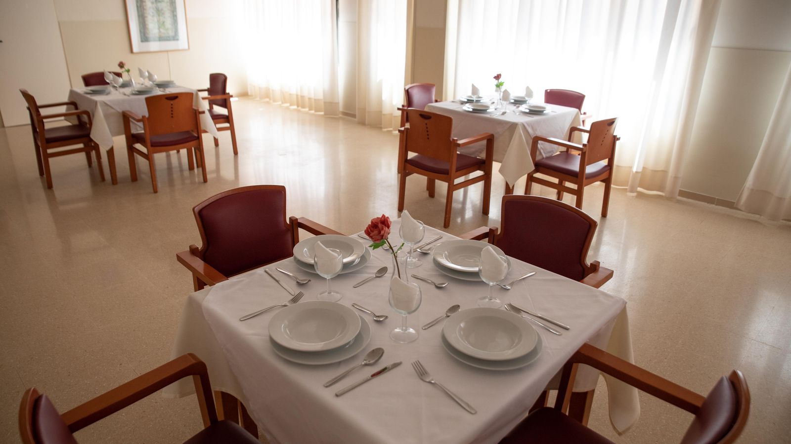 Comedor del centro DomusVi Sierra de las Nieves, en Guaro