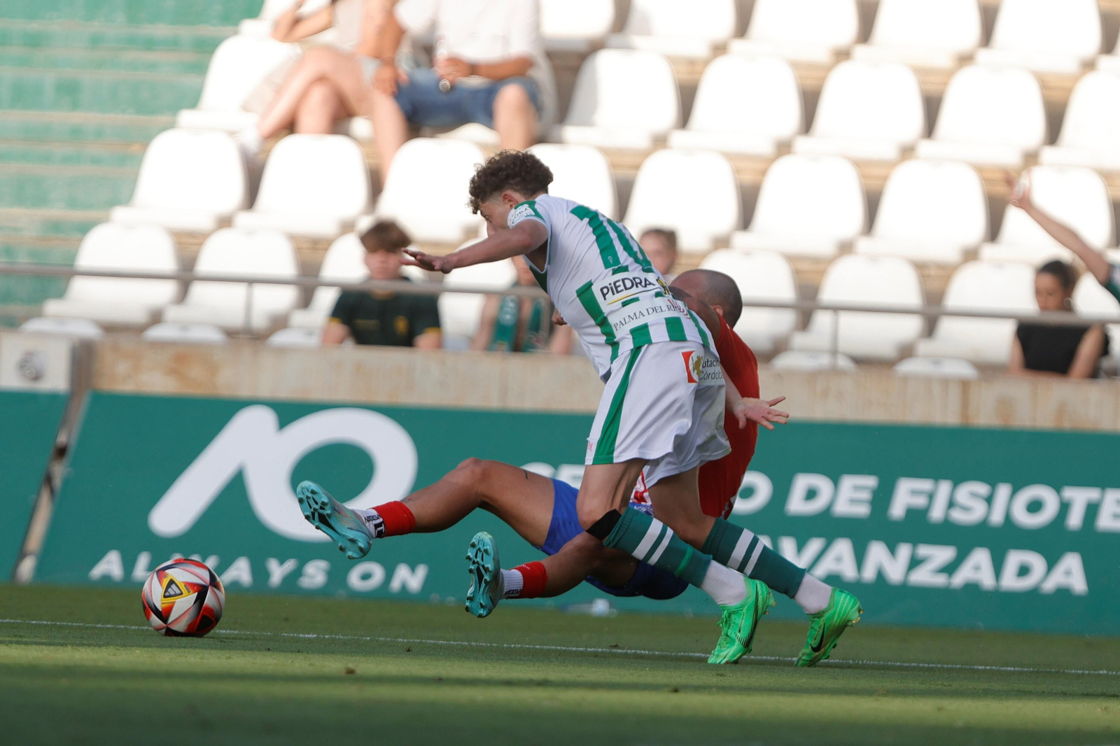 Las fotos del Córdoba-Algeciras de la última jornada de Primera Federación (1-0)