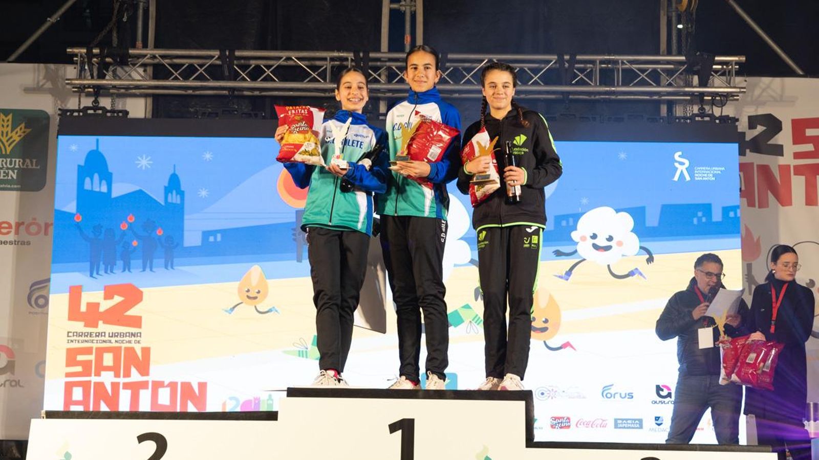 En imágenes: más de 1700 participantes en la Carrera Infantil de San Antón