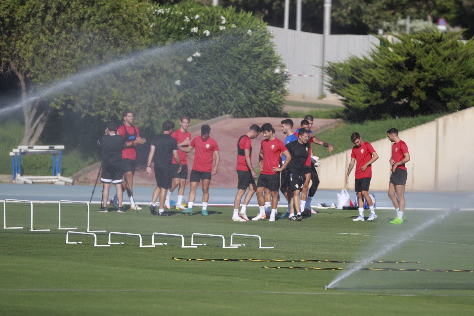 Imágenes del primer entramiento de la U.D. Almería en la Liga Santander, temporada 2022-2023