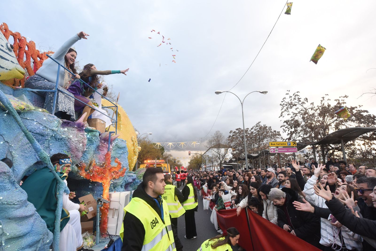 La ilusión se extiende por Córdoba en una mágica cabalgata de Reyes