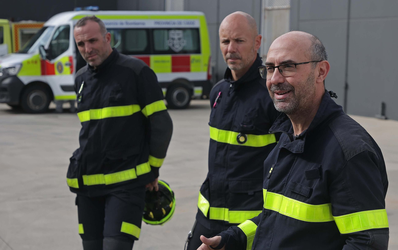 El sargento Rafael Bernabé junto a sus compañeros cuentan cómo es el día a día en el Parque de Algeciras.