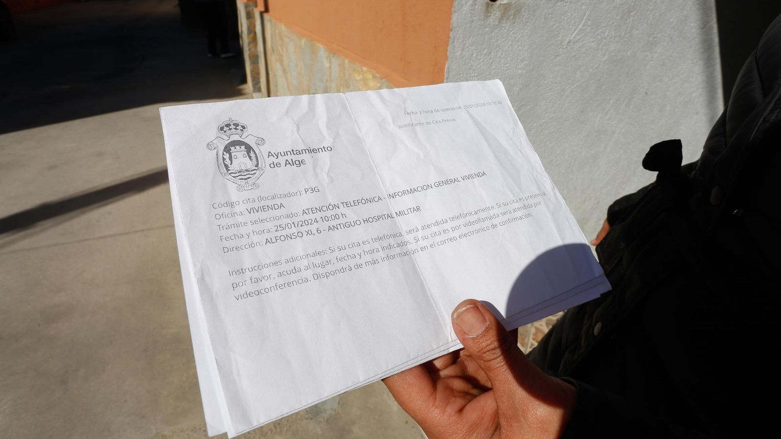 Documentación presentada por la mujer de Algeciras.