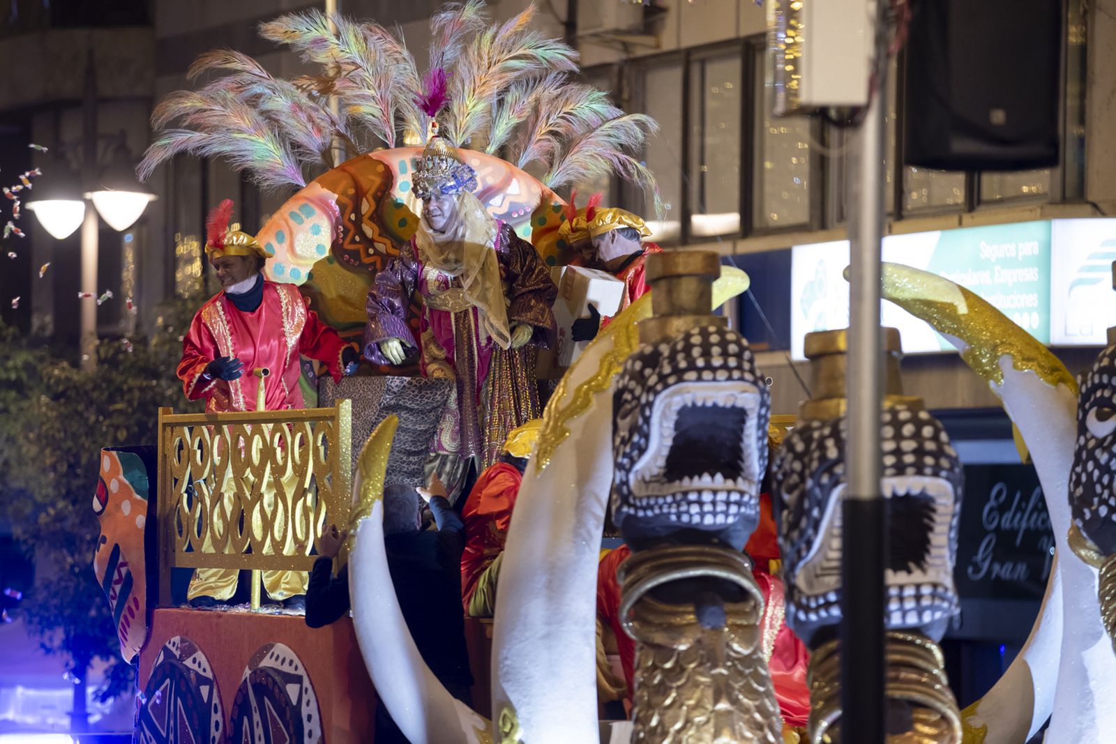 Imágenes de las Cabalgatas de los Reyes Magos de Huelva 2024