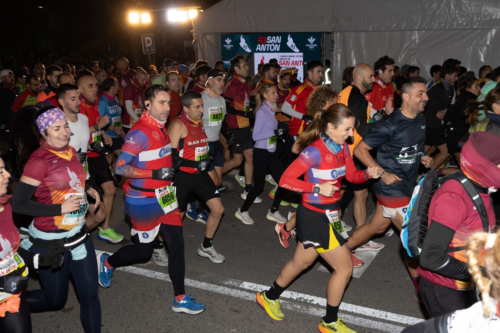 Encuéntrate en la salida de la Carrera de San Antón 2026 (1), en imágenes