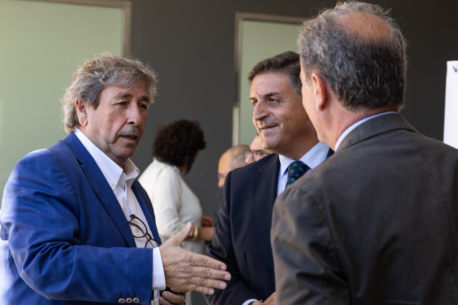 La sociedad jiennnese ha acompañado al Grupo Joly en su desayuno con la consejera.