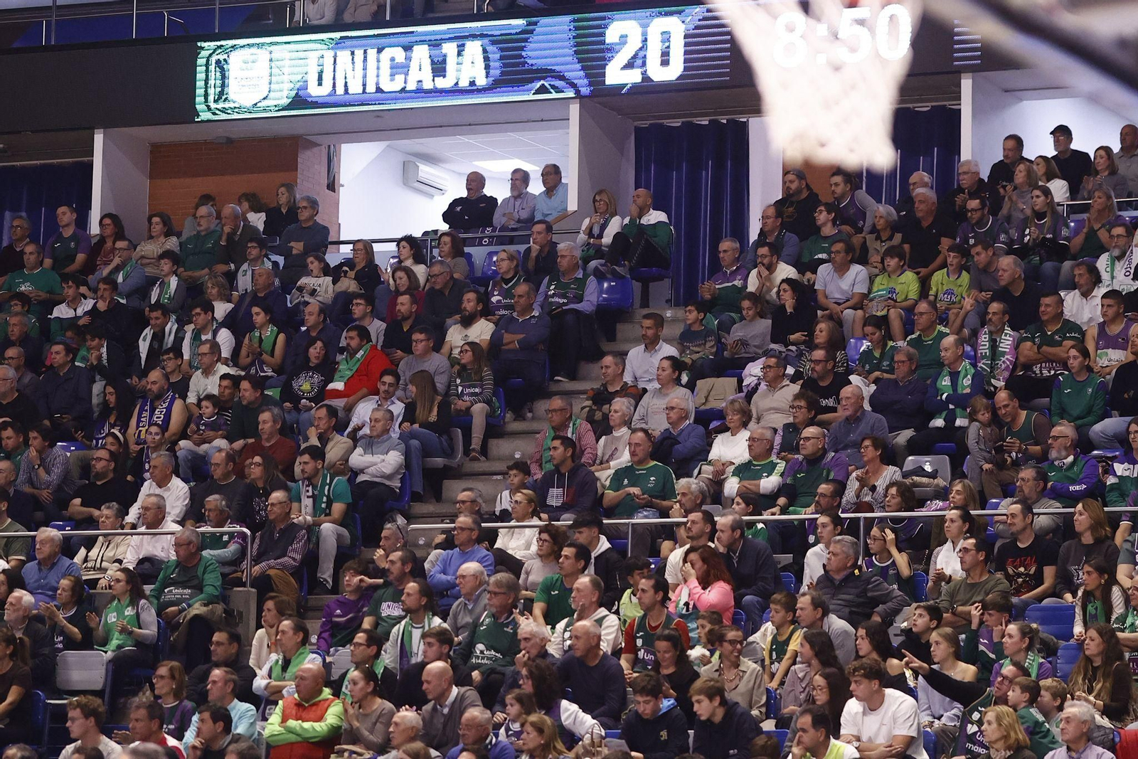 Búscate en las gradas del Carpena en el Unicaja-San Pablo Burgos