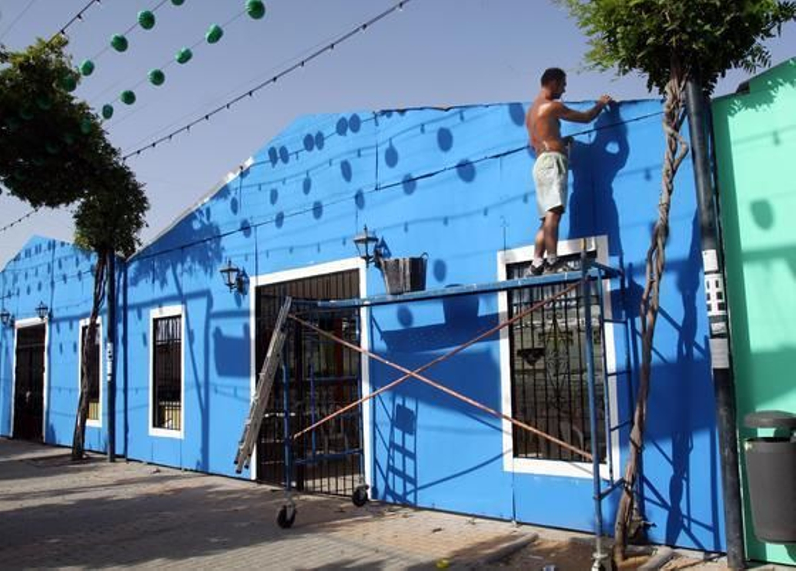 El Real Cortijo de Torres se prepara para la Feria de Málaga.
