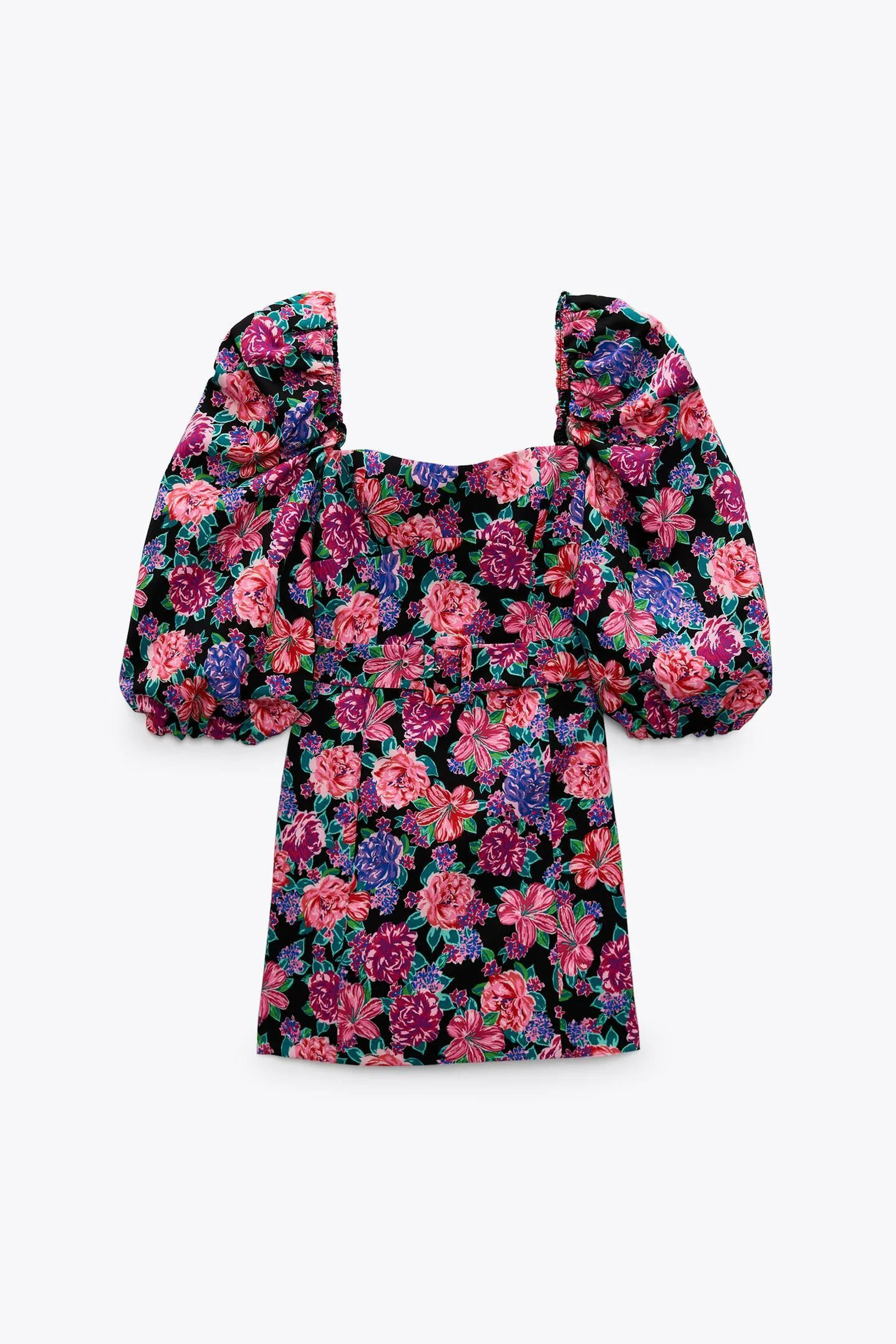 Vestido de flores de Zara.