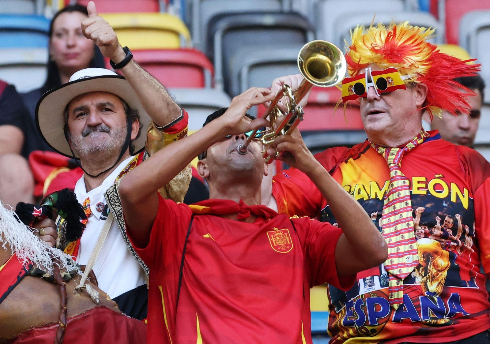 Las fotos del Albania - España