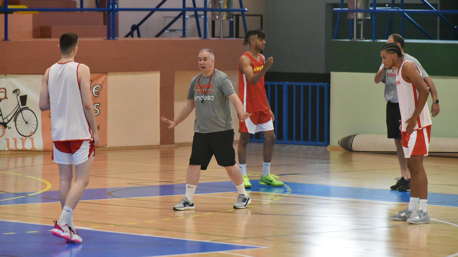 La selección española sub-20 de baloncesto ya se entrena en La Línea La selección española sub-20 de baloncesto ya se entrena en La Línea