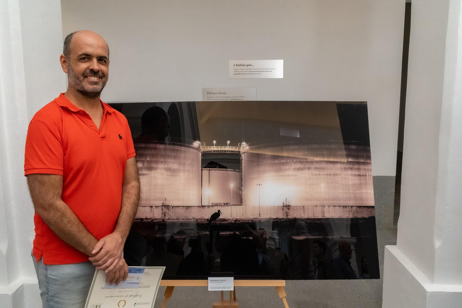 Antonio Benítez, con la fotografía ganadora. Antonio Benítez, con la fotografía ganadora.