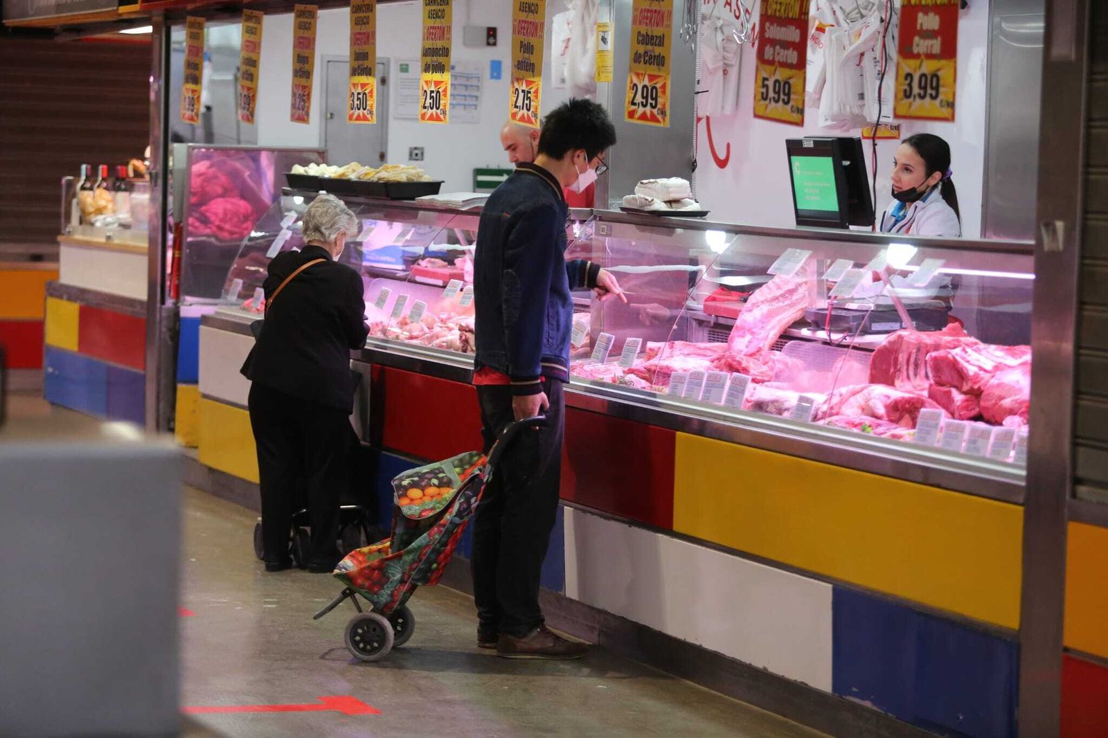 Adiós (o casi) a las mascarillas en Málaga