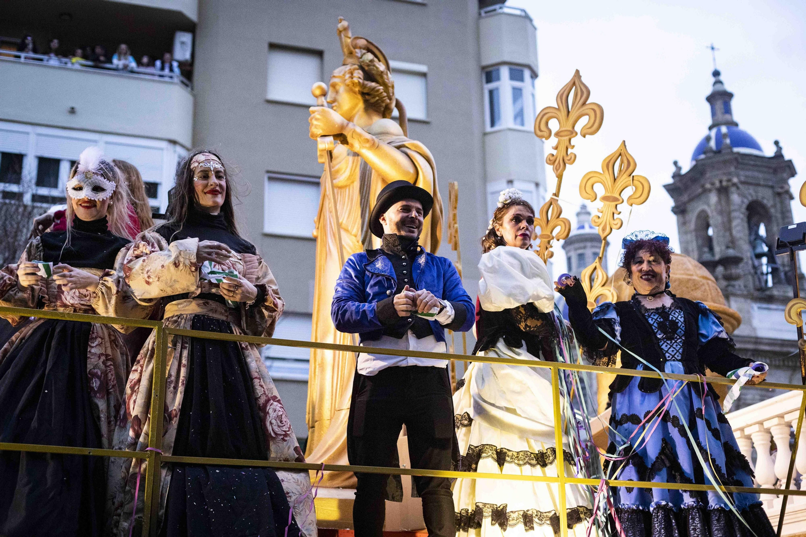 La Cabalgata Magna del Carnaval de Cádiz 2024, en imágenes