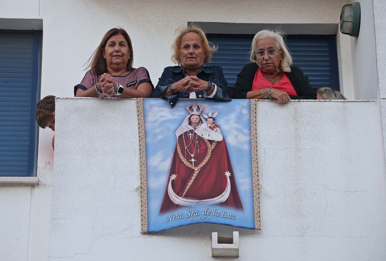 El regreso a su templo de la Virgen de la Luz de Tarifa, en imágenes