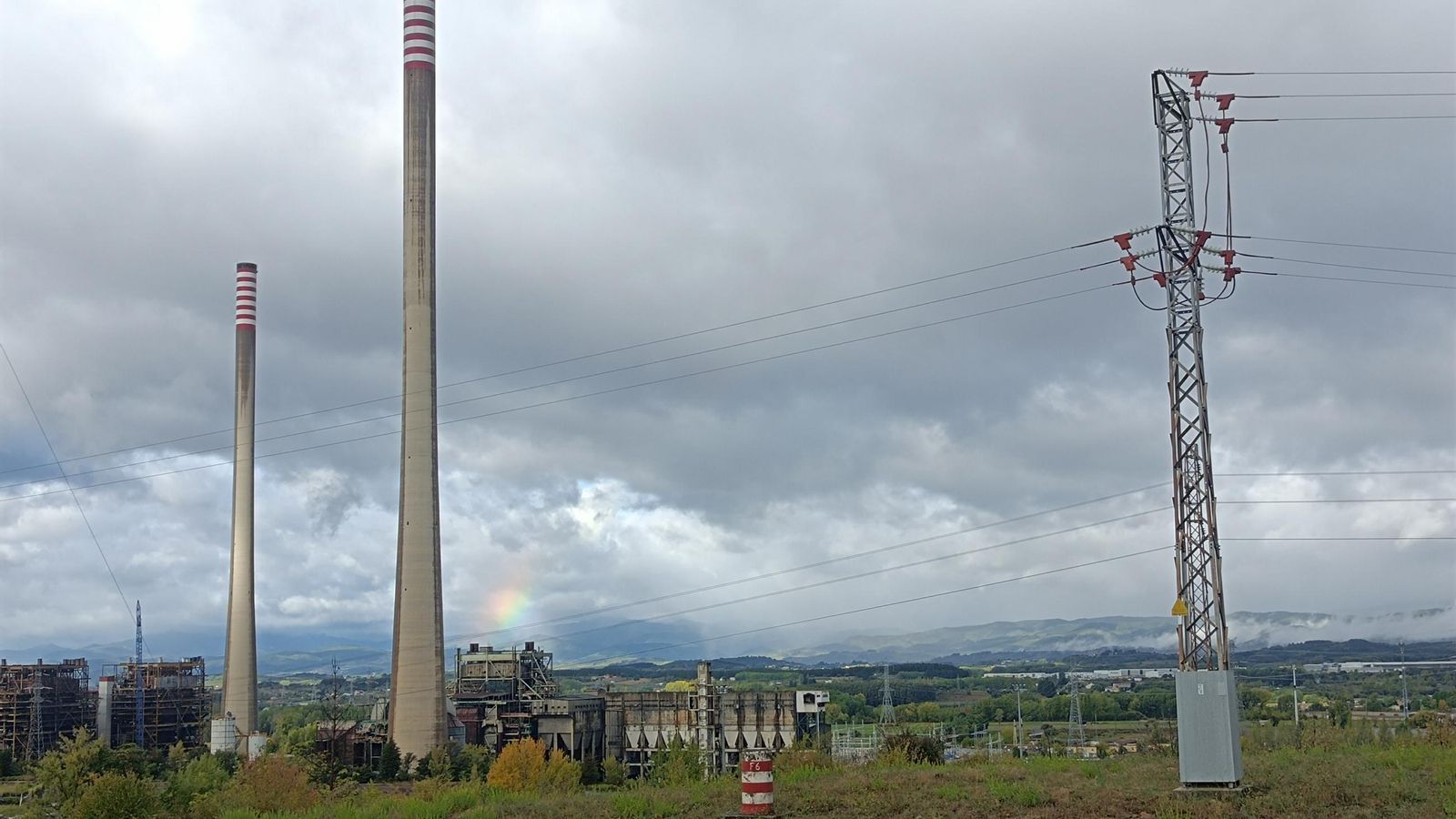 Central térmica de Compostilla II, actualmente en proceso de desmantelamiento.