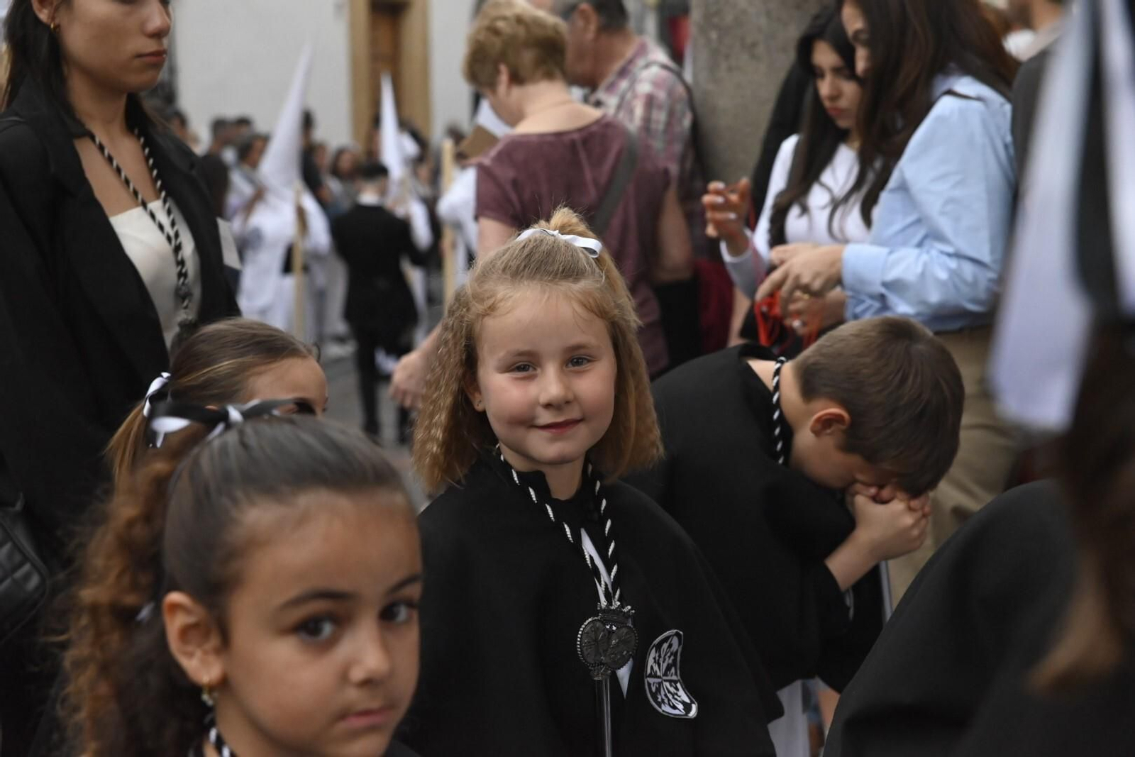 La Presentación al Pueblo de Córdoba a su paso por la Catedral en este Sábado de Pasión, en imágenes