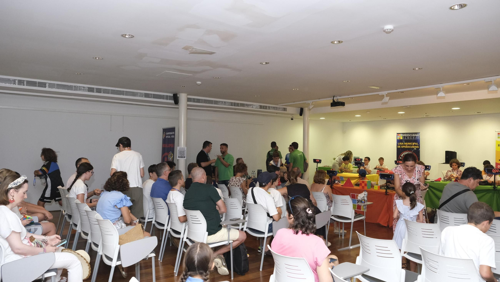 II Torneo de Speedcubing de la Feria de Almería 2024, en imágenes