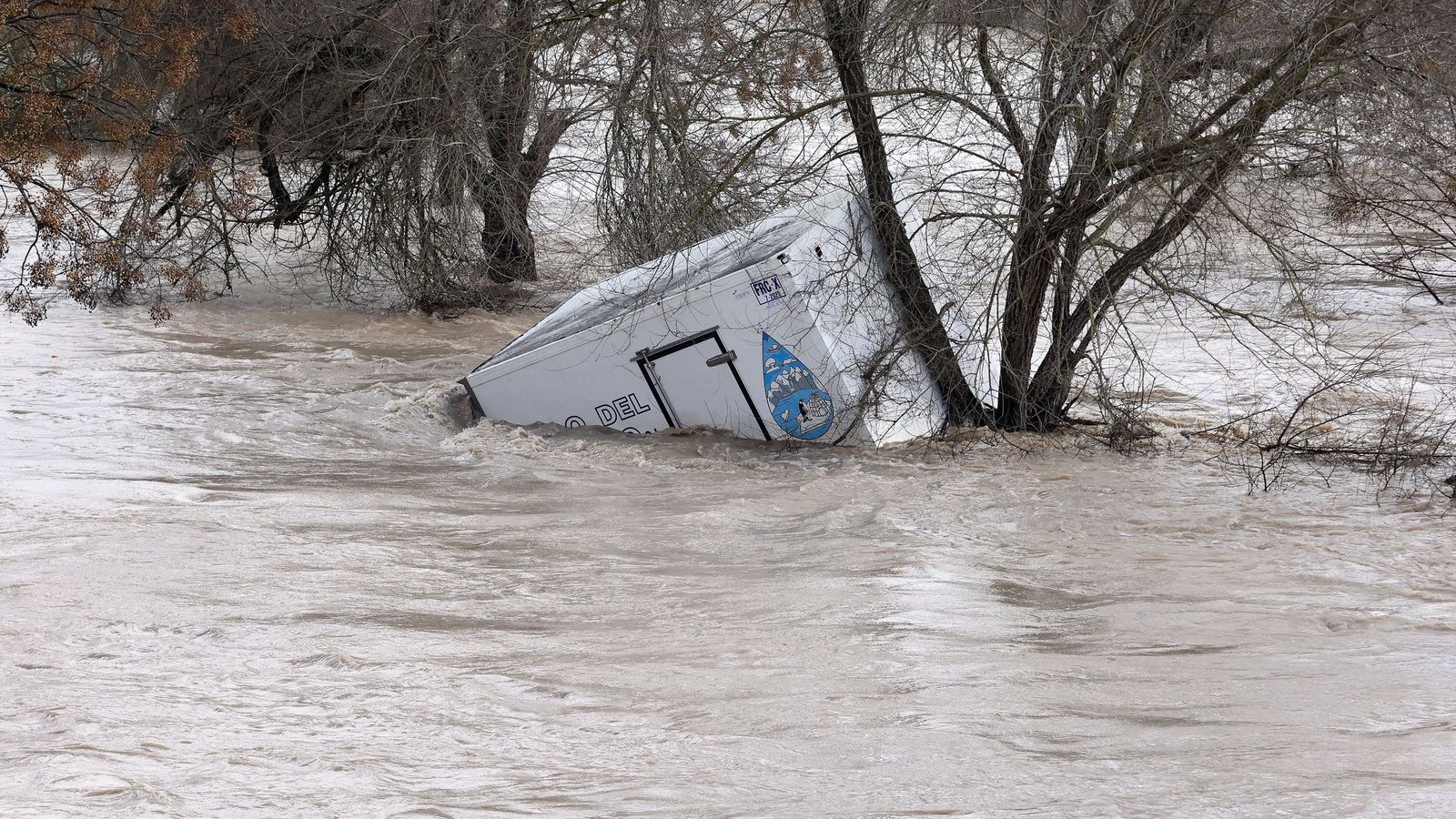 Así afronta la zona rural de Jerez la subida del río Guadalete